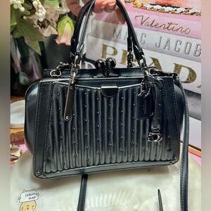 Kisslock Dreamer 21 With Quilting And Rivets Black Designer Handbag NWOT